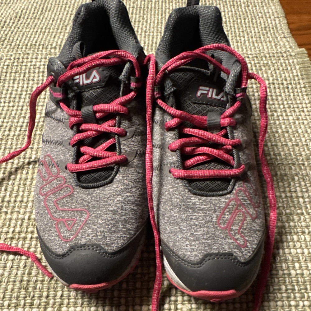 Fila SJM00261-262‎ All Terrain Running Sneakers Pink/Grey, Size 8 1/2 Women's